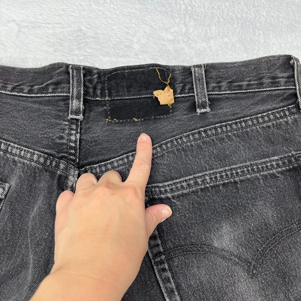 Vintage Levi's Button Fly Shorts Men's Faded‎ Black Denim Pockets Y2K - 37X15.5